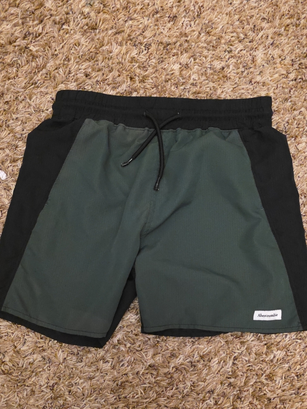 Abercrombie & Fitch Men's Forest Green and Black Athletic Shorts